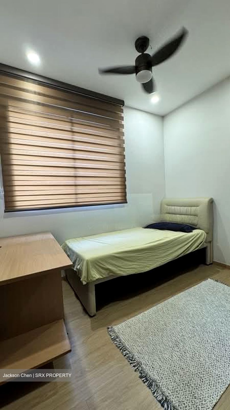 Jubilee Road (D5), Terrace #584387881